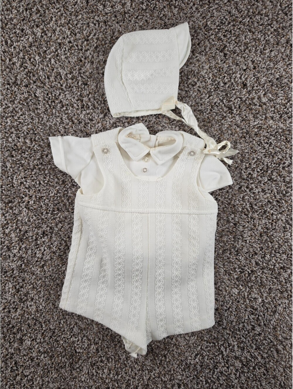 Vintage white cotton christening bubble romper and matching bonnet set Sz 12M